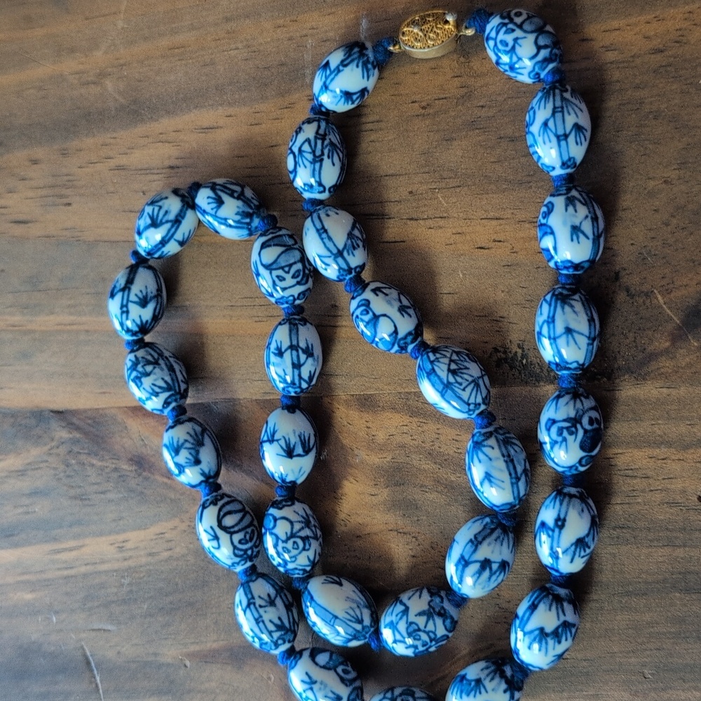Vintage Asian Hand Painted Porcelain Necklace
